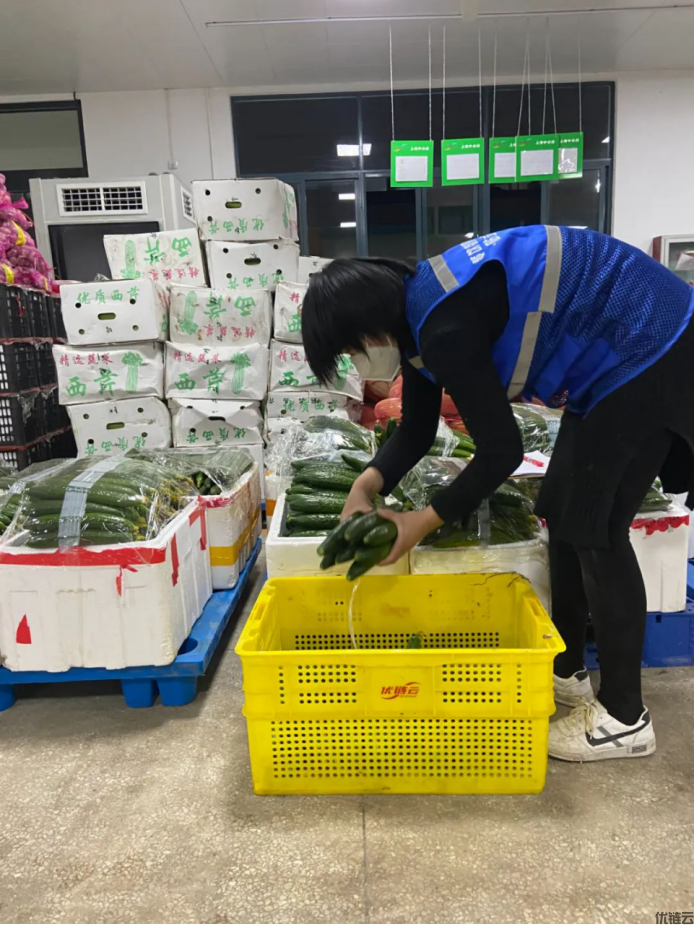 他们是上海保供单位:20个人,扛下了50万人次的食材保供需求(图10) 他们是上海保供大军的一员814.png