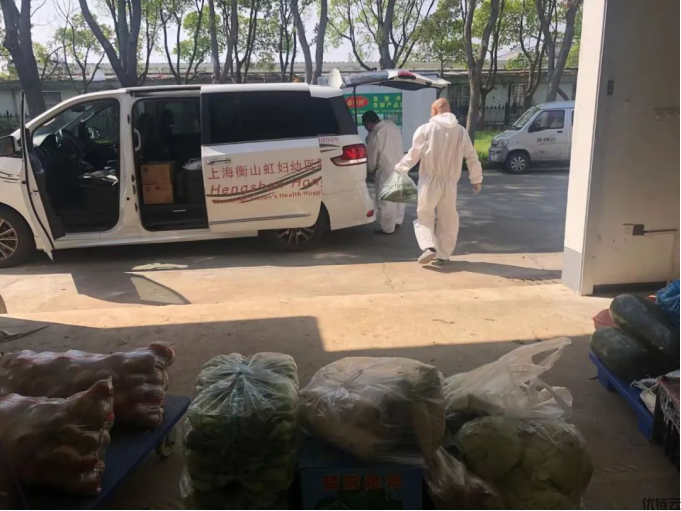 他们是上海保供单位:20个人,扛下了50万人次的食材保供需求(图11) 他们是上海保供大军的一员1032.png